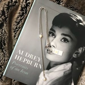 Rare silver Kendra Scott lariat necklace